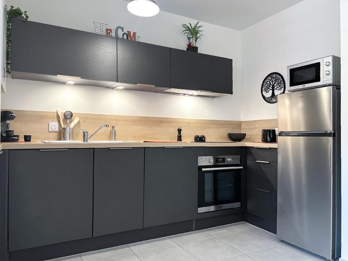 Appartamento Le frère Charmes Aurillac Esterno foto