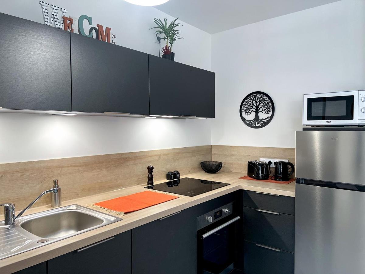 Appartamento Le frère Charmes Aurillac Esterno foto